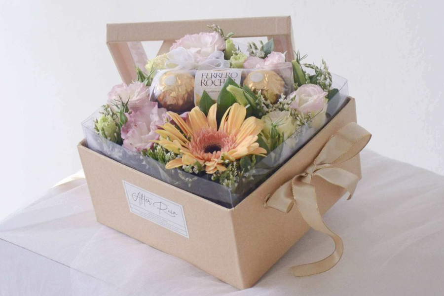 the artistry behind modern flower box gifts
