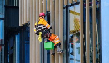 commercial glass repairs for businesses