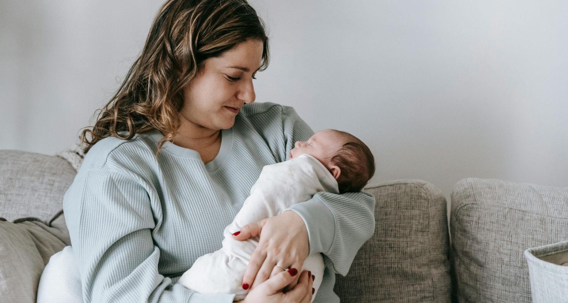 postpartum recovery tips for busy moms