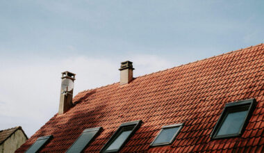 5 signs your home needs a roof inspection this spring