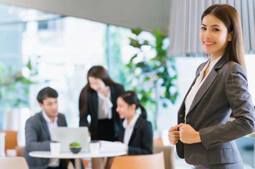 leadership coaching that helps you lead with confidence 4
