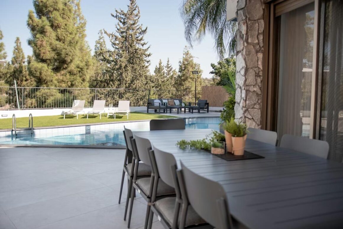 planning a backyard renovation that stays functional in every season