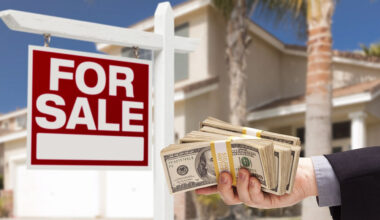 how cash buyers in eugene support sellers through foreclosure