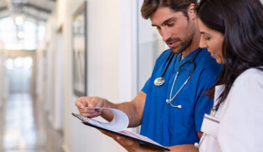 treatment teams help addiction recovery patients