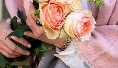 how april & ashley rose bouquets address the demand for fresh rose bouquets