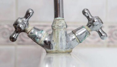 signs of hard water buildup in plumbing fixtures across mechanicsburg