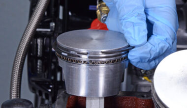 single piston compression and vacuum tech key features