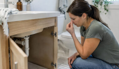 finding the source of sewer odors at home