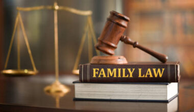how to choose the right family law attorney