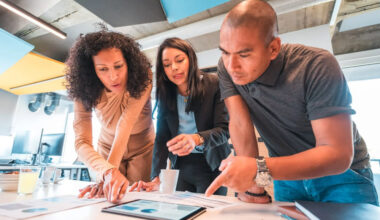 how to use search listening tools to plan a content strategy